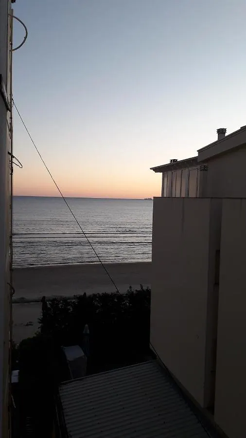 דורס Seaside Deluxe Apartment